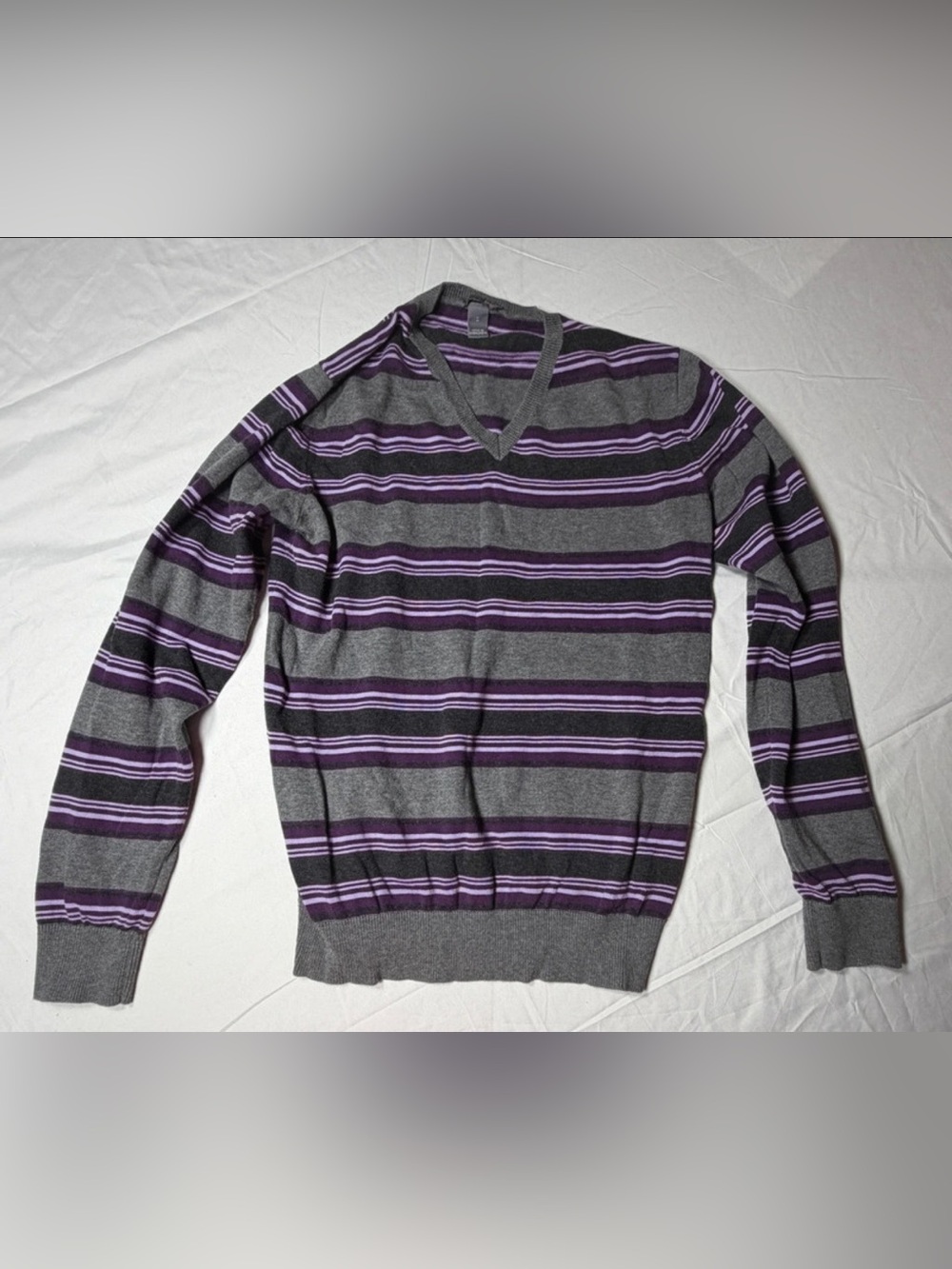 H&M Men’s V-Neck Striped Sweater in Gray and Purple